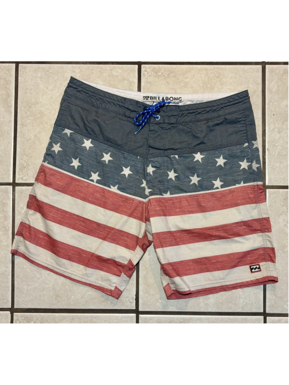 Billabong Lo Tides Boardshorts Size 34 Red White Blue American Flag Patriotic